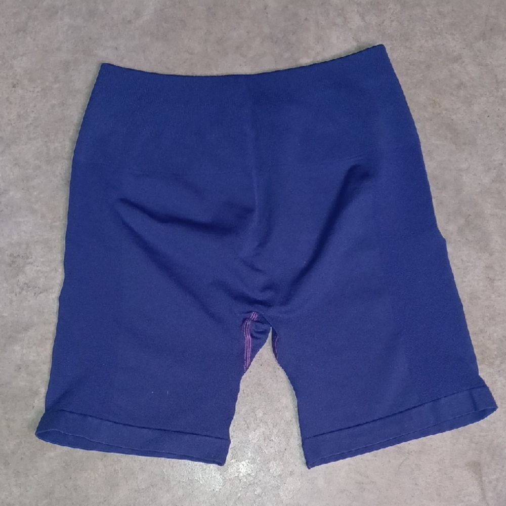 < Vibrant Blue Purplish Bike Shorts with Stretchy Fabric Size S